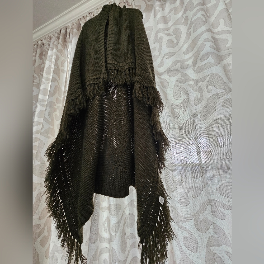 Cost Plus Market Place knitted vest